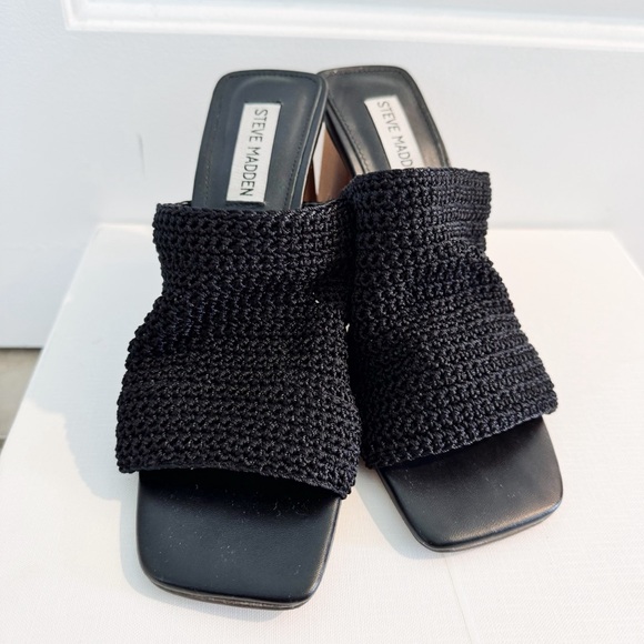 NEW Steve Madden Realize Black Slide Sandal with Block Heel - Picture 5 of 10